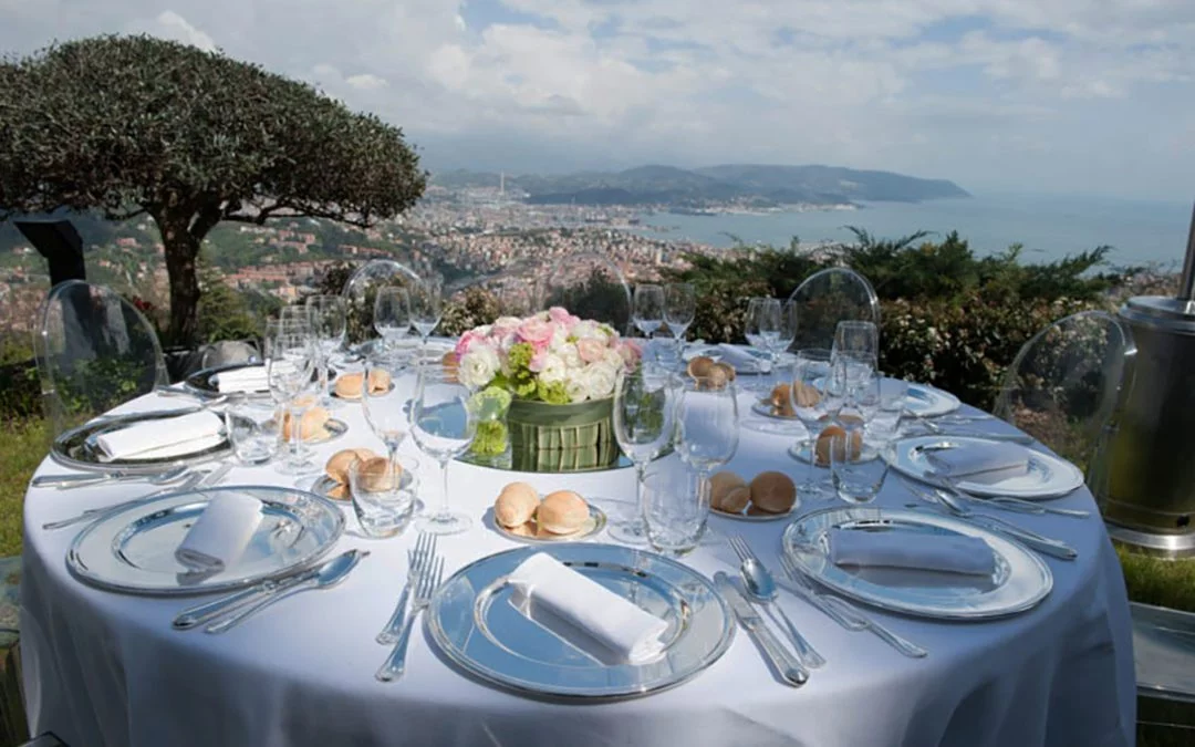 Cena con bellissima vista mare