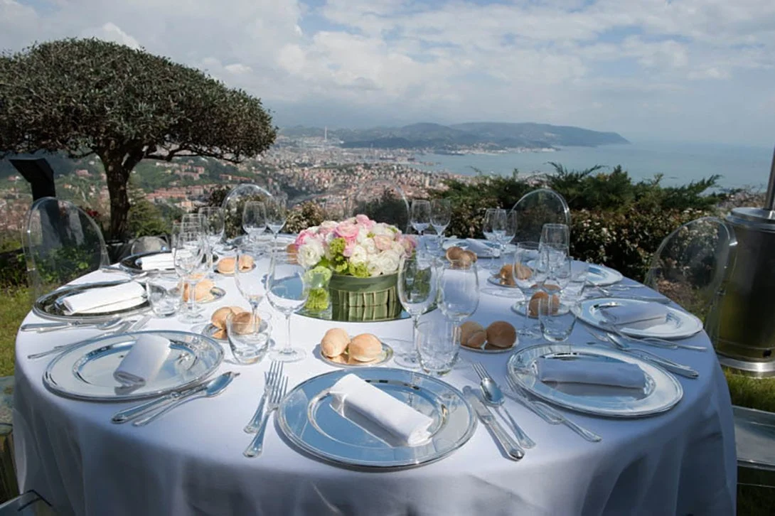 Dinner with a beautiful sea view